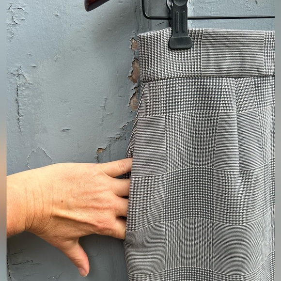 Leze the label Laurina skirt, small - Picture 6 of 8